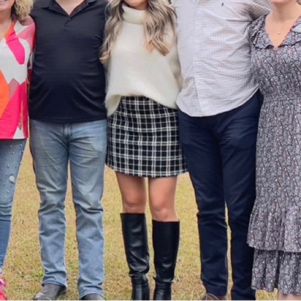 Black and white tweed skirt